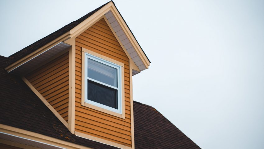 Vinyl and fiber cement siding have surpassed cedar siding and other wood options due to their very little maintenance needs.